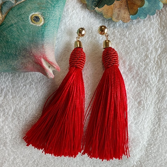 NEW Red Tassel Earrings Shimmer Goldtone Cut Adjust Fringe Length Boho Pierced - Picture 1 of 7